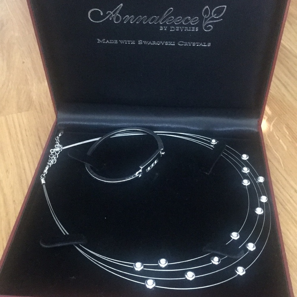 Annaleece by Devries with Swarovski Crystals